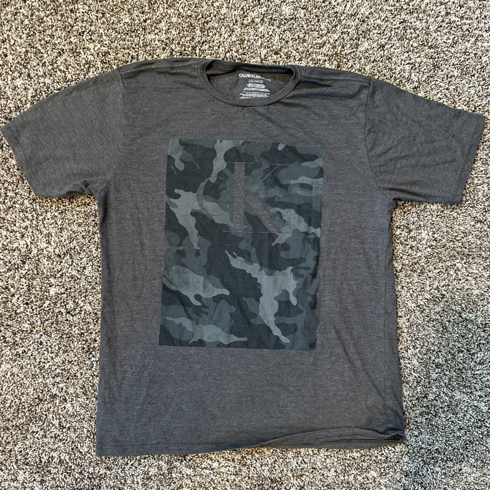 calvin klein graphic tee